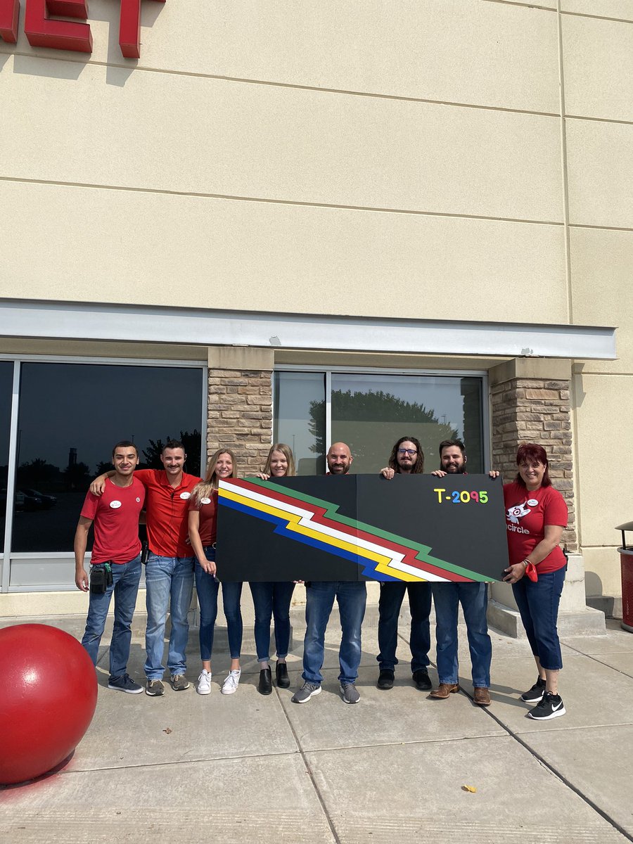 So proud to work with an AMAZING team of leaders who help spread Disability and Mental Health Awareness!!! #2095proud <a href="/crw12tarheel/">Chuck Williams</a> @HannahS37689142 <a href="/BlakeHillTarget/">Blake Hill</a> @baileybump17 <a href="/NadaMilenkovic4/">Nada Milenkovic</a> <a href="/Mark31686477/">Mark Miles</a>  @Devenn_Williams @TwoJo90Five  @TahjefromTarget