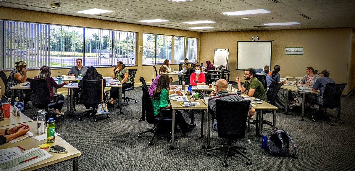 #sciencestandardssetting is happening <a href="/mieducation/">Michigan Dept of Ed</a> What an amazing group of educators we have! #ngss