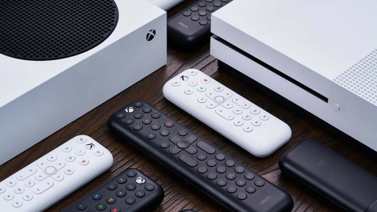 purexbox's tweet photo. 8BitDo's New Xbox Media Remote Arrives This September https://t.co/NMiH25T2ST #Xbox #MediaRemote #XboxOne #XboxSeriesX #XboxSeriesS https://t.co/p37cSIJvhJ
