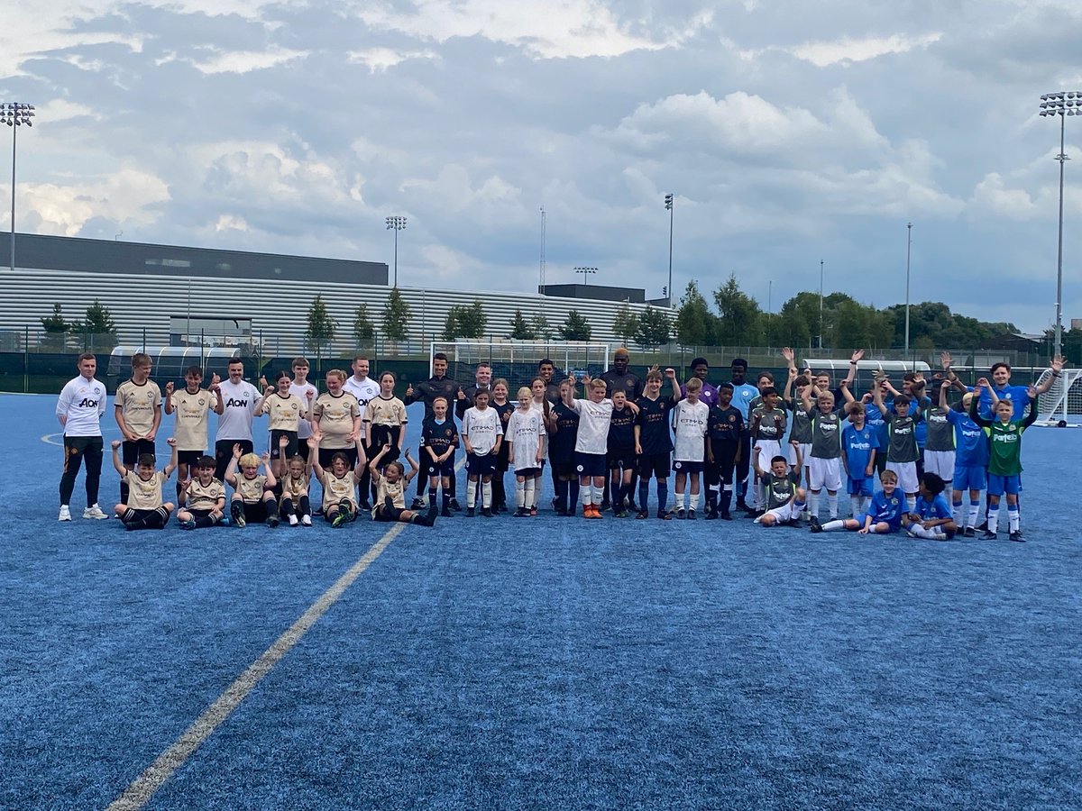 citcmancity's tweet photo. Great start to the week at CITC as we welcomed @SCFCFoundation & @MU_Foundation to the Community pitch at the CFA for a #PLKicks tournament!
Alongside our partners Stockport Youth Justice & Targeted Support, it was amazing to see a great day of football & social workshops! 💙😊 https://t.co/F8fklJfBOZ