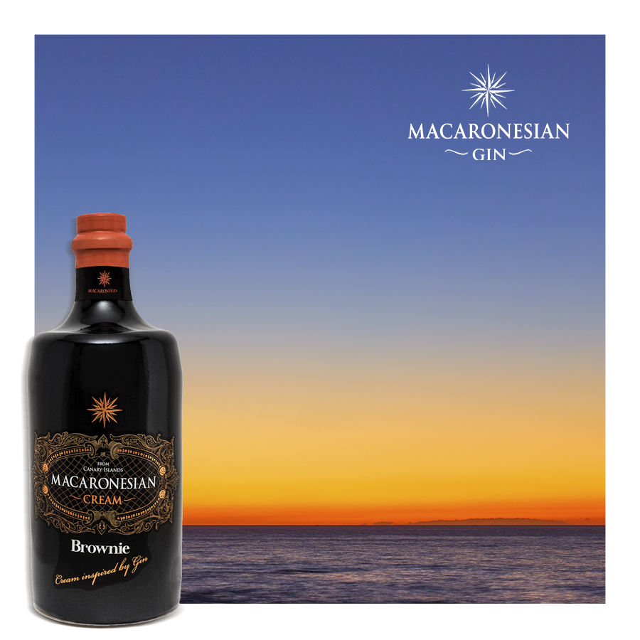 Un martes perfecto para ir a la playa, sentarnos en la arena y disfrutar de la preciosa puesta de sol con un #MacaronesianBrownie 🤎

¿Cuál es tu momento perfecto con Macaronesian Gin? 🥂 🥂 
Contenido solo con mayores de 18 años.
#Ginebra #IslasCanarias #Gin #MacaronesianGin