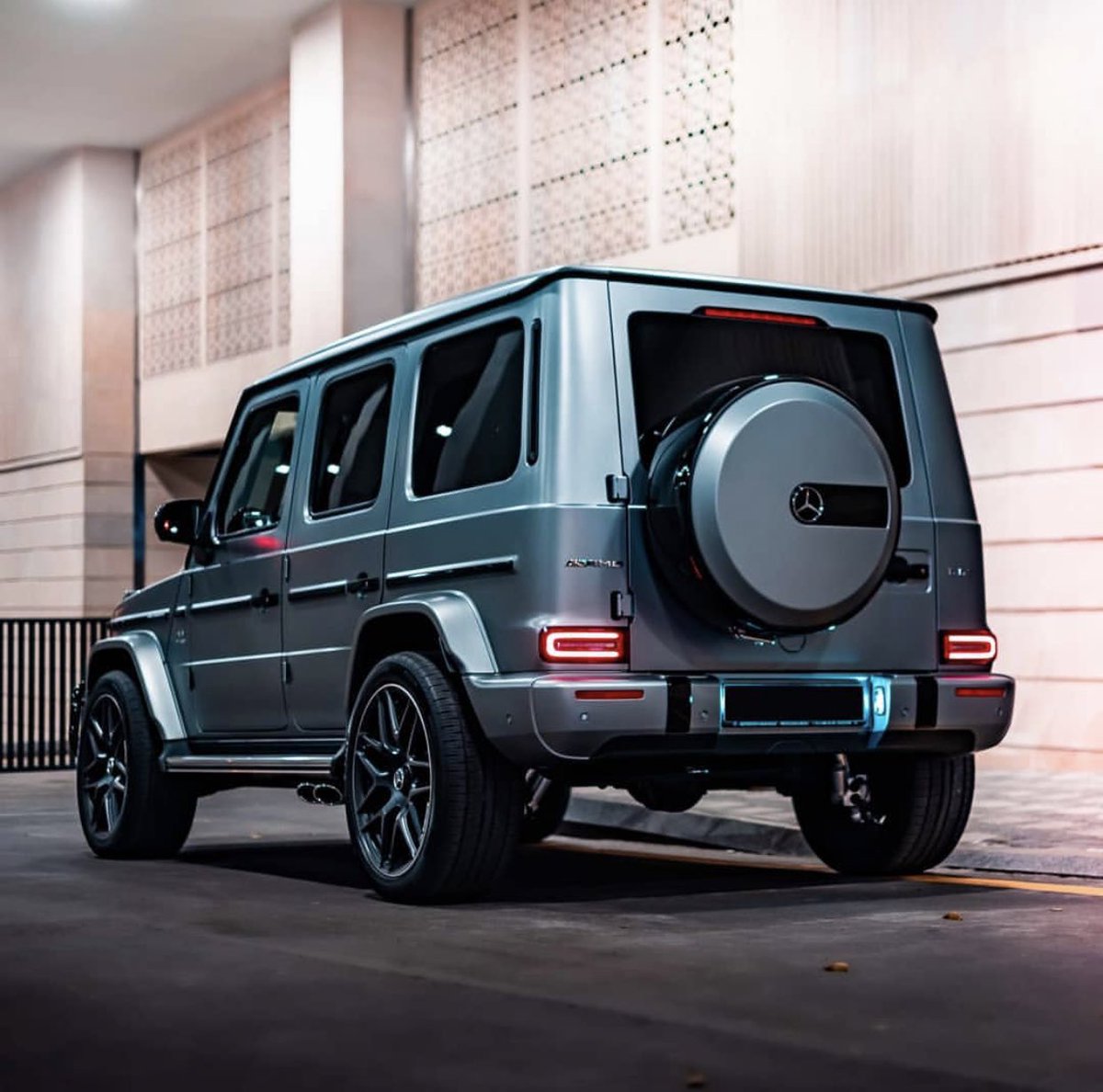 RicciSpeckels's tweet photo. #RT @F1Mike28: AMG G63 „Nuthin but a G thang".

@MercedesAMG The Home of Driving Performance. https://t.co/EPiGp1NJk2