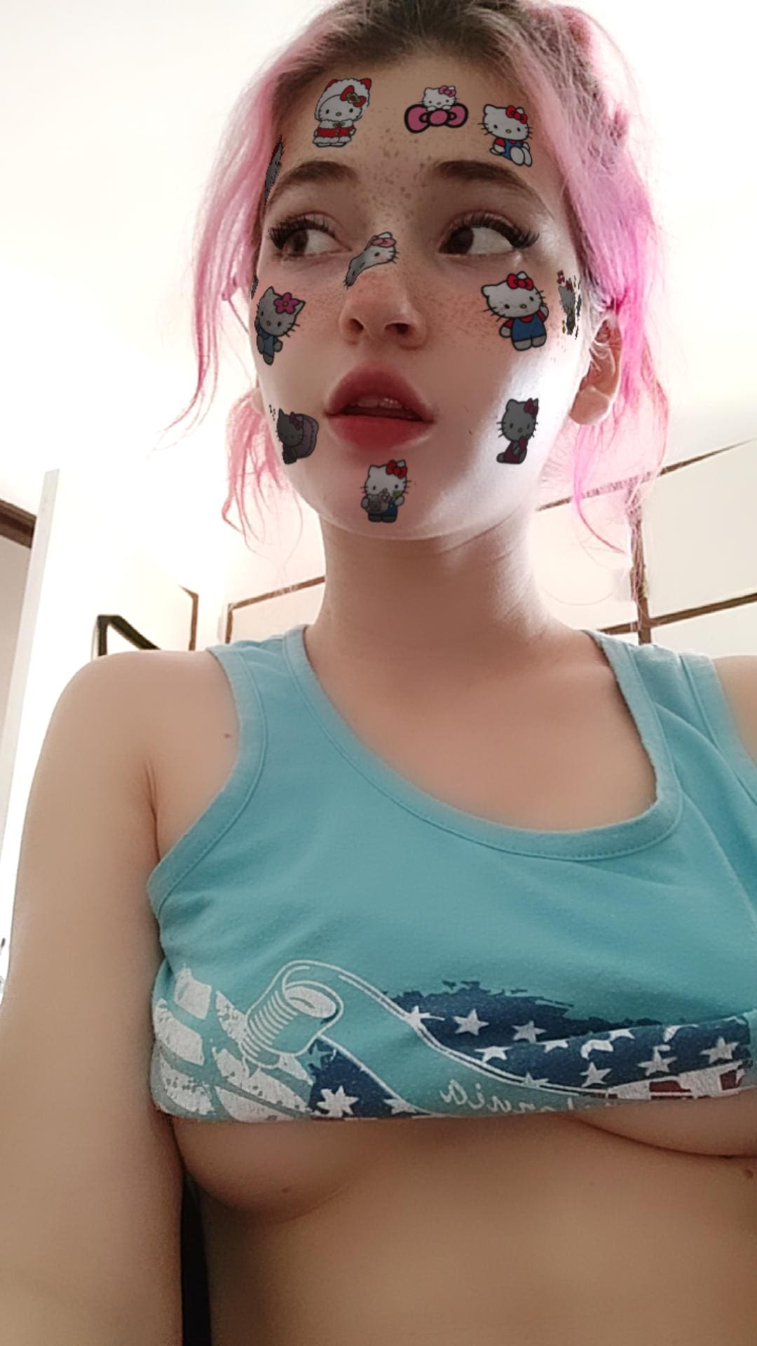 Emma Fiore 🔞 🇦🇷 on Twitter: "Mirando a la nada pensando en sentarme en tu cara…