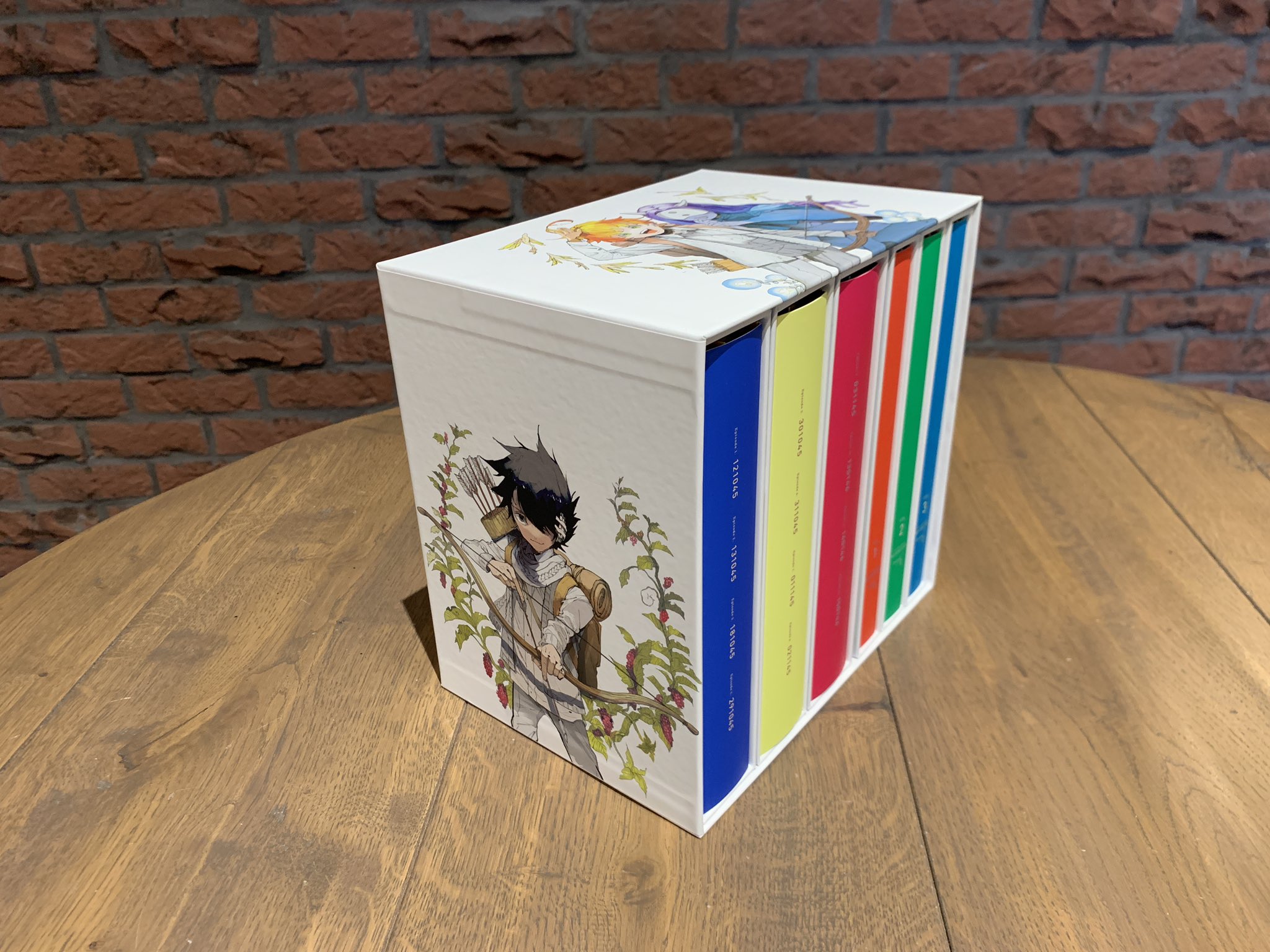 約束のネバーランド 1～10巻BOXセット |本 | 通販 | Amazon