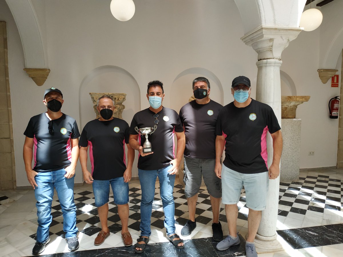 Clubajedrezalf1's tweet photo. Ha finalizado el I Festival Internacional de Ajedrez ciudad de Jerez 2021, en la modalidad del torneo cerrado contra mujeres A9 ronda y todos contra todos, se ha proclamado campeón José Manuel Vela Ignacio. Felicidades crack🏆🏆🏆🏆 https://t.co/oBHA5S9EHz
