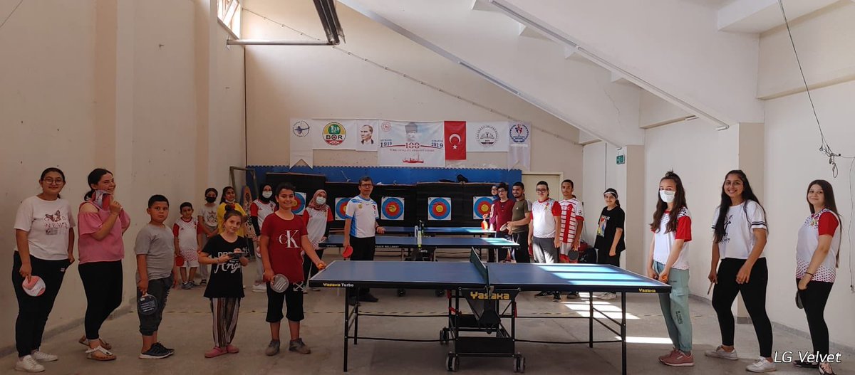OHALISDEMIR_GM's tweet photo. “İyi bir masa tenisi oyuncusu doğru topa doğru zamanda vuran oyuncudur”

Masa tenisi eğitimlerimiz kaldığı yerden devam ediyor 🏓🏓😇

#MerkezimdeBuYaz
#MasaTenisiEğitimi https://t.co/TkNROJuVO4