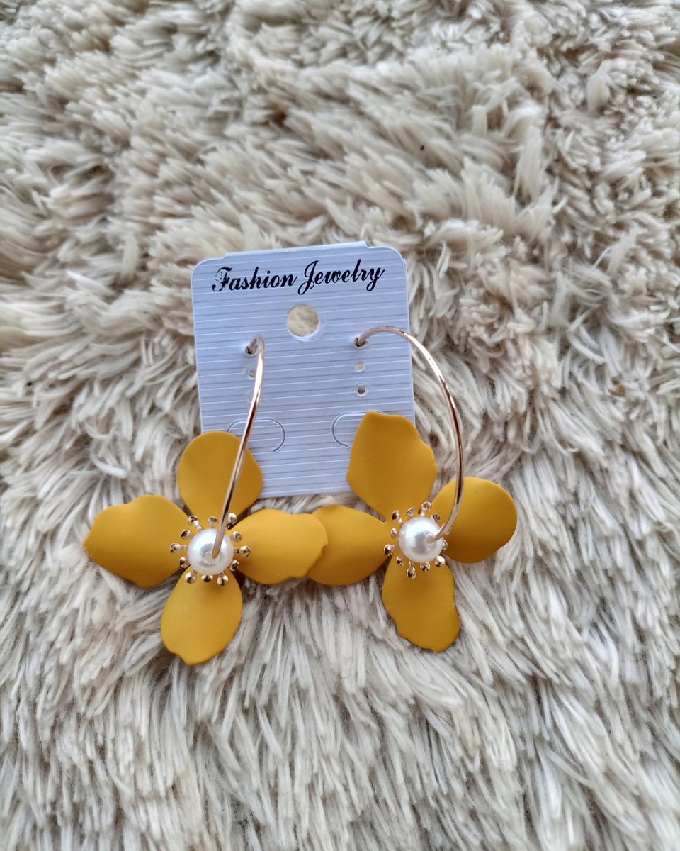 ayaba_accessoir's tweet photo. Disponible
Prix : 2500
●
●
●
#yaounde #shopping #jewelry #jewels https://t.co/GlX6cY2GNB