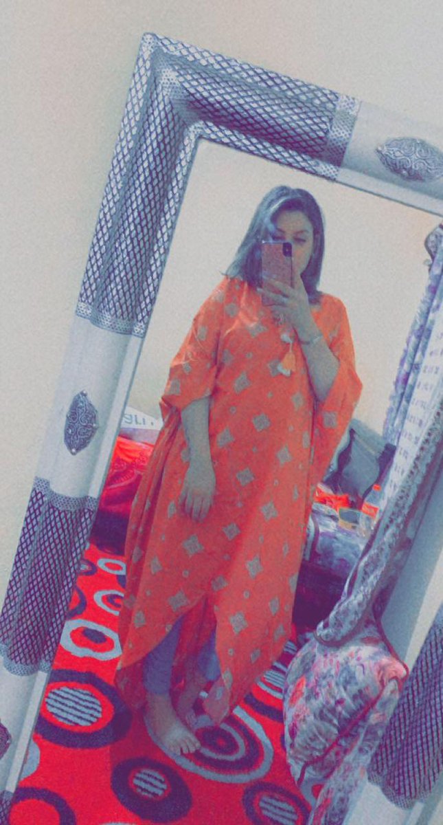 وهكذا هي الأيام الجميلة واللحظات الرائعة تمضي سريعاً .. هي سنة الحياة وطبيعتها.. فما أجمل أن نحاول أن نعيش كل لحظة جميلة فيها .. ونصبر أنفسنا في اللحظات الأخرى الصعبة بتذكر تلك اللحظات الجميلة لعلها تعود !!