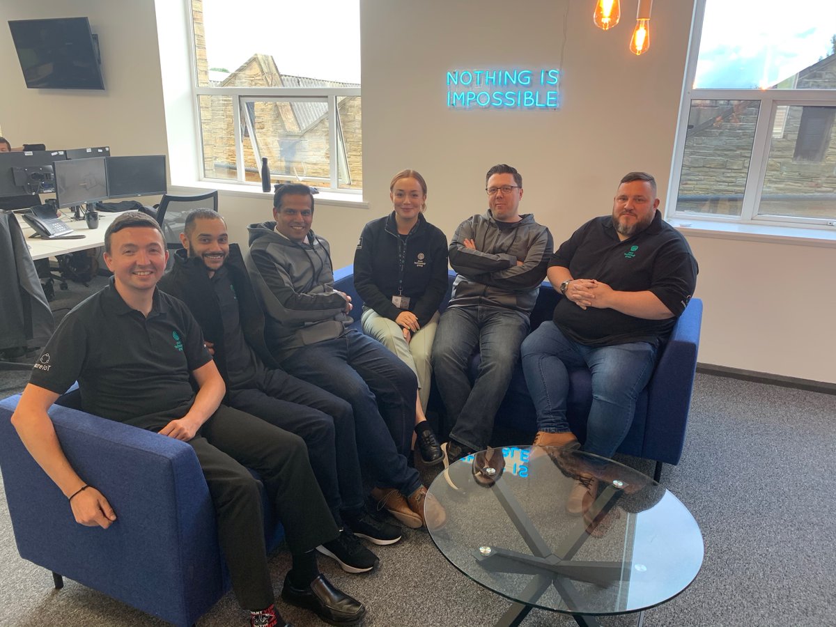 MEET THE CLOUD PRACTICE! ☁

These guys are absolute geniuses and I feel honoured to be a part of this amazing team.

Let us show you what we can do as your Cloud Service Provider!
