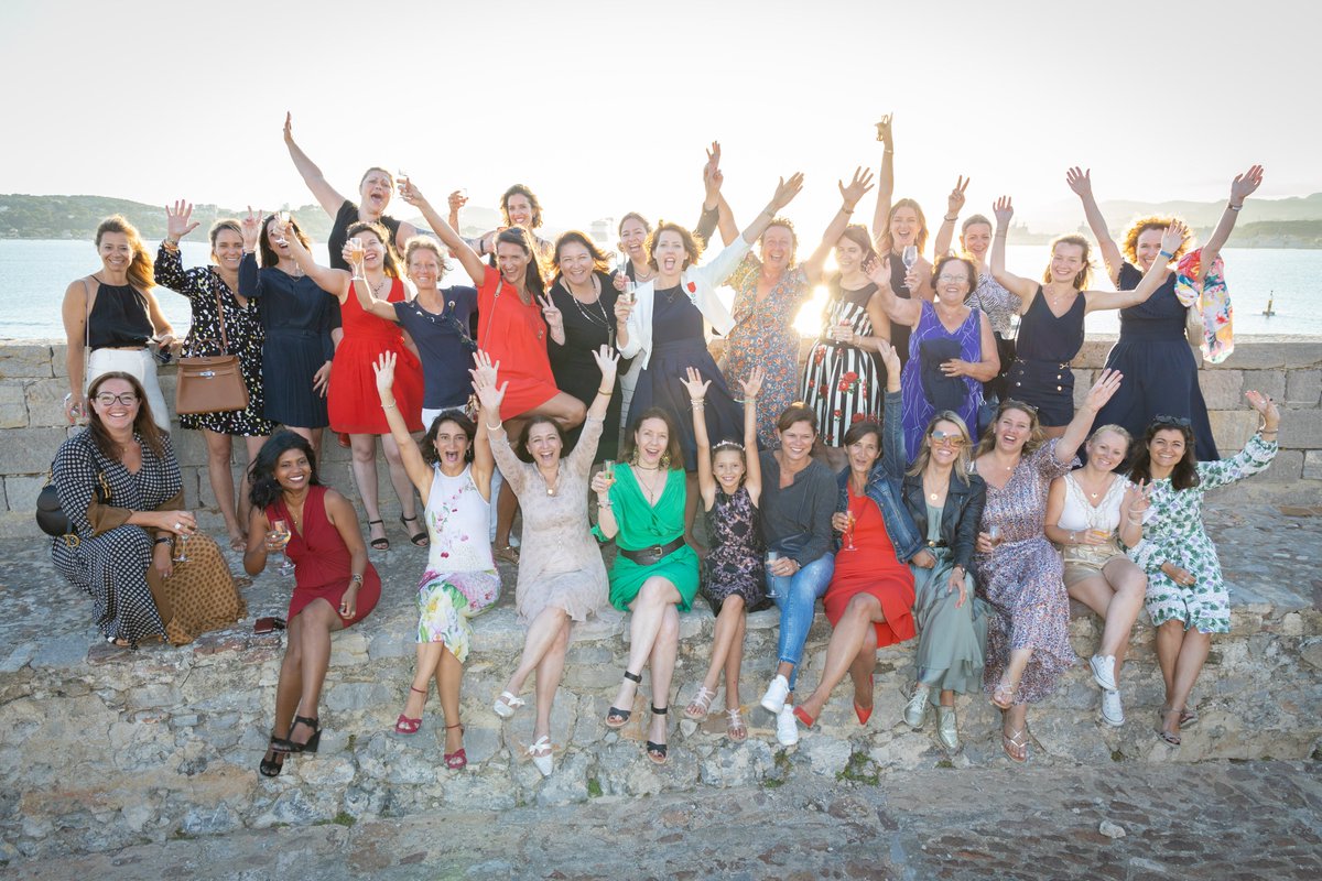 Mégara / Berceau magique (@berceaumagique) on Twitter photo Retour sur une soirée exceptionnelle ! 🥂
Le 16 Juillet <a href="/_CharlotteDub/">Charlotte Dubost</a>, fondatrice et présidente de la société Mégara / Berceau magique a été décorée de la croix de Chevalier de la Légion d'honneur par M. <a href="/hubertfalco/">Hubert Falco</a>. 🎖
📸 Merci à Yves Colas pour les magnifiques photos ! Retour sur une soirée exceptionnelle ! 🥂
Le 16 Juillet <a href="/_CharlotteDub/">Charlotte Dubost</a>, fondatrice et présidente de la société Mégara / Berceau magique a été décorée de la croix de Chevalier de la Légion d'honneur par M. <a href="/hubertfalco/">Hubert Falco</a>. 🎖
📸 Merci à Yves Colas pour les magnifiques photos !