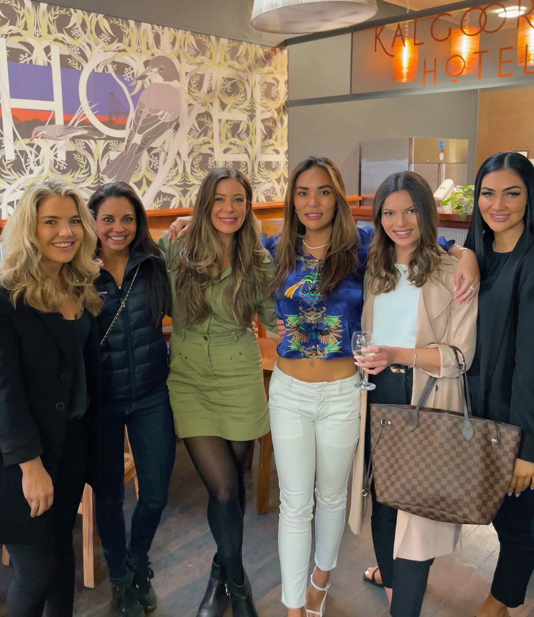 GOLD Female Diggers &amp; Dealers 😉 
🤙🏽 ⛏ 
<a href="/Dannika__/">Dannika</a> <a href="/jpequitypartner/">JP Equity Partners</a> <a href="/YvonneHoy/">Yvonne Hoy</a>