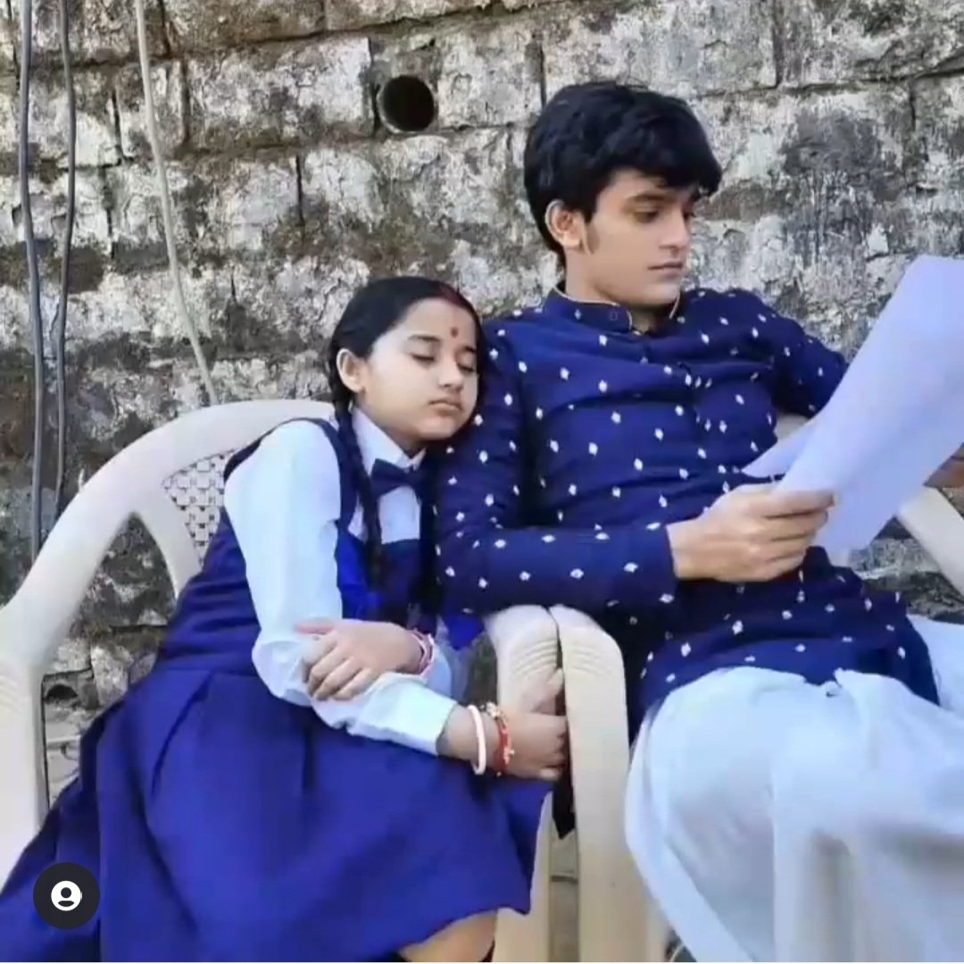 _manmohana_'s tweet photo. I never wanted to talk about this topic but some people are saying a lot of things. So I just thought of saying something what I feel.

First of all, it's social media. You can obviously give your opinion but that doesn’t mean you will make anyone sad ++ (1/5)
#AurrishtAsAnidita https://t.co/G3EI7MwTNo
