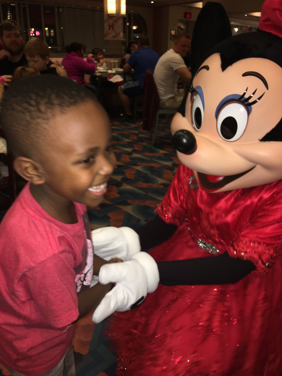 bayyyjayne's tweet photo. @DisneyCruise #YearOfWishes #Sweepstakes @DisneyCruise We REALLY miss character dining!! Can’t wait to hug our favorites again! https://t.co/xo2Ag7w3nJ