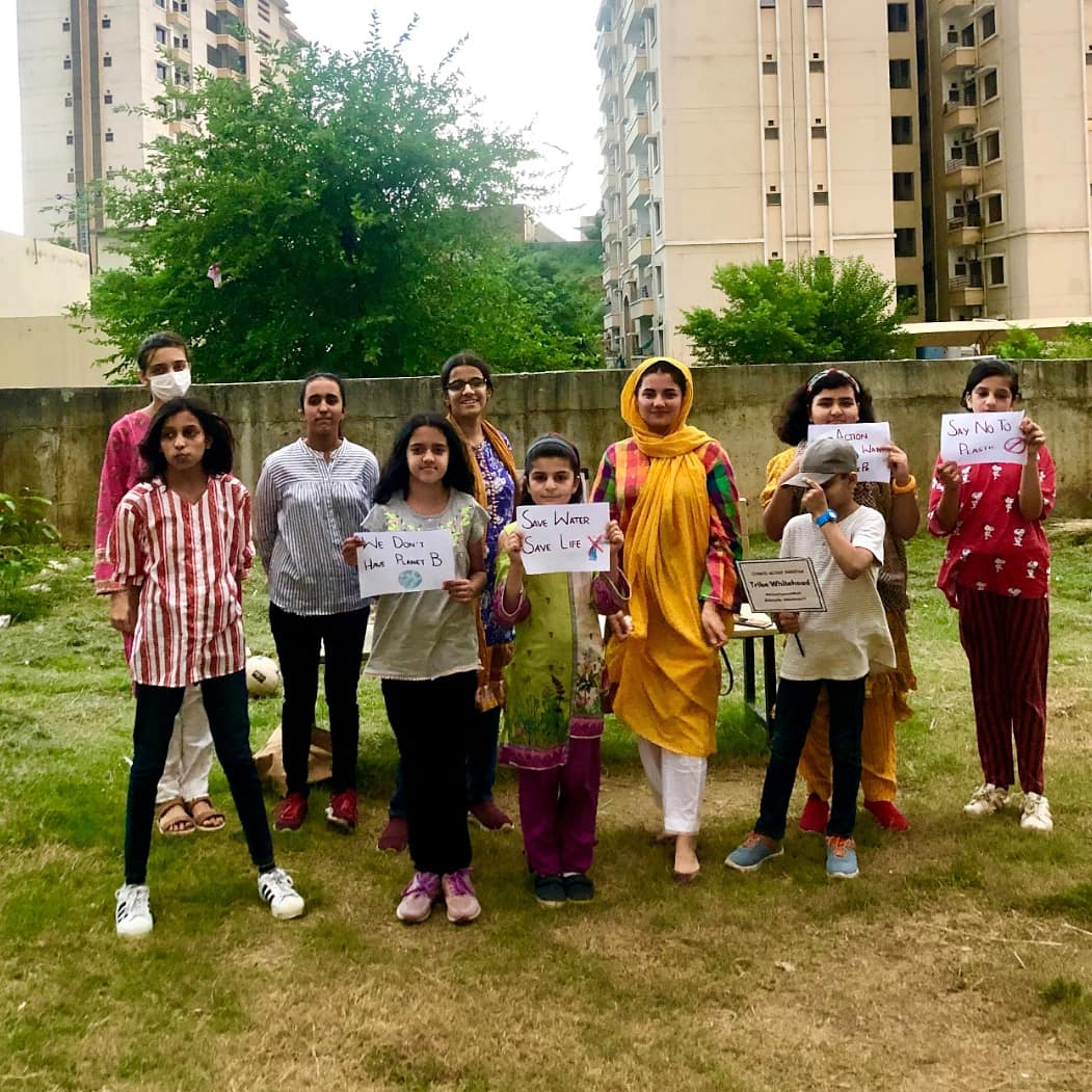ClimePakistan's tweet photo. On ground awareness session conducted by Clime Pakistan's member Rimsha Khan, regarding "Climate Change" in her neighbourhood in Islamabad.
There were around 13 kids aged between 10-14yrs. https://t.co/Z2uPWf0bK3