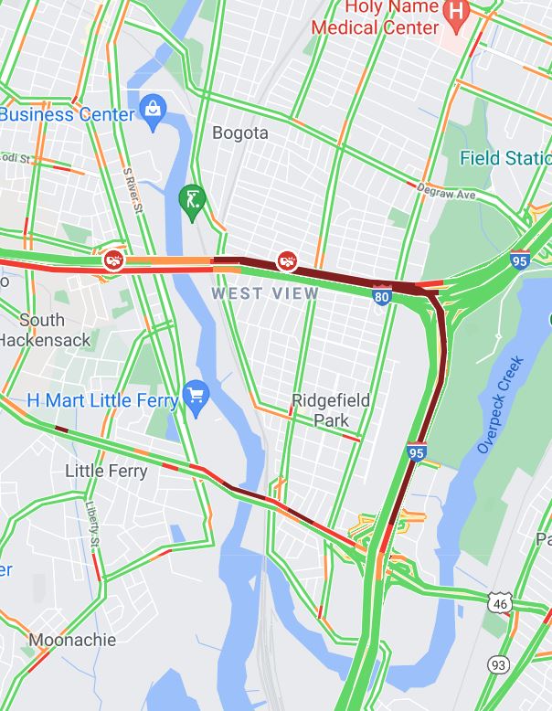 1010stewart's tweet photo. #NJ FULL CLOSURE! WB #I80 Local Lanes east of Exit 67 (#RiverRd) (#RidgefieldPark) vehicle fire all lanes blocked! @googlemaps @1010WINS @WINSTRAFFICNYC @NYC_DOT https://t.co/yzilsQcEqM