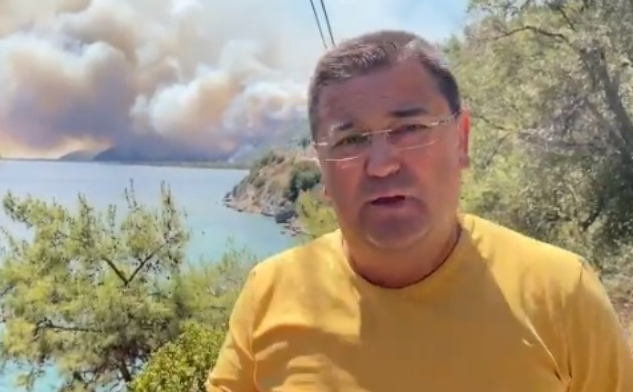 Milas Belediye Başkanı Muhammet Tokat: Yangın bitmedi; yangın güçlenerek, hızını ve gücünü artırarak devam ediyor. Dünden beri yapmış olduğumuz feryat, figan ve yakarışların hiçbirine cevap verilmedi. Hava müdahalesi hala yok. 

odatv4.com/nerede-kac-yan…