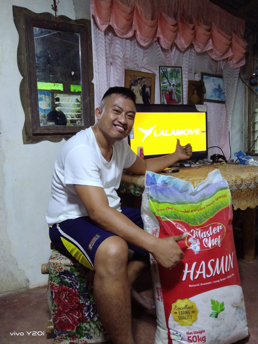 Ronron73274830's tweet photo. @avocadoguild gud eve,first i want to give thanks to our manager and his colleagues bcuz of them we dnt have what we have today, I dnt expect this to be the effect of axie infinity in me,i was able to buy rice for us and brand new t.v, I look at it with great gratitude,Godbless https://t.co/TdjMIaxL63