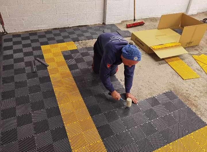DuramatUK's tweet photo. Create your own design with Duramats exclusive #VENTED #GarageFloor #Tiles 30cm

thanks for the pic @bntinting

https://t.co/WEYIXraEBm

#duramat #flooringdesign #garagefloor #garagegym #garagegoals #garagelife #motorsport #car #auto #motor #detailing #supercar #wrap #tinting https://t.co/MQdriwid8U
