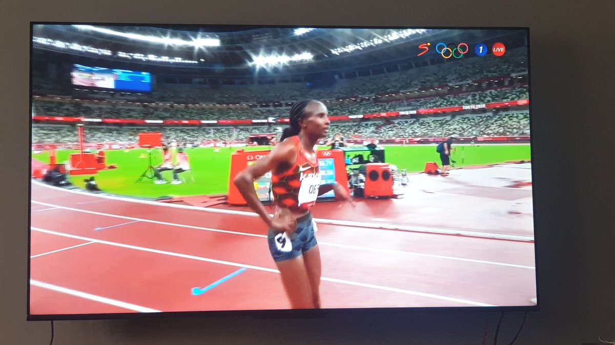 FerdyOmondi's tweet photo. No gold, but a first silver and second medal for Kenya at the Olympics. Hellen Obiri beaten by the ominous Dutch, Sifan Hassan in the women's 5000m. https://t.co/T899Qv8On5