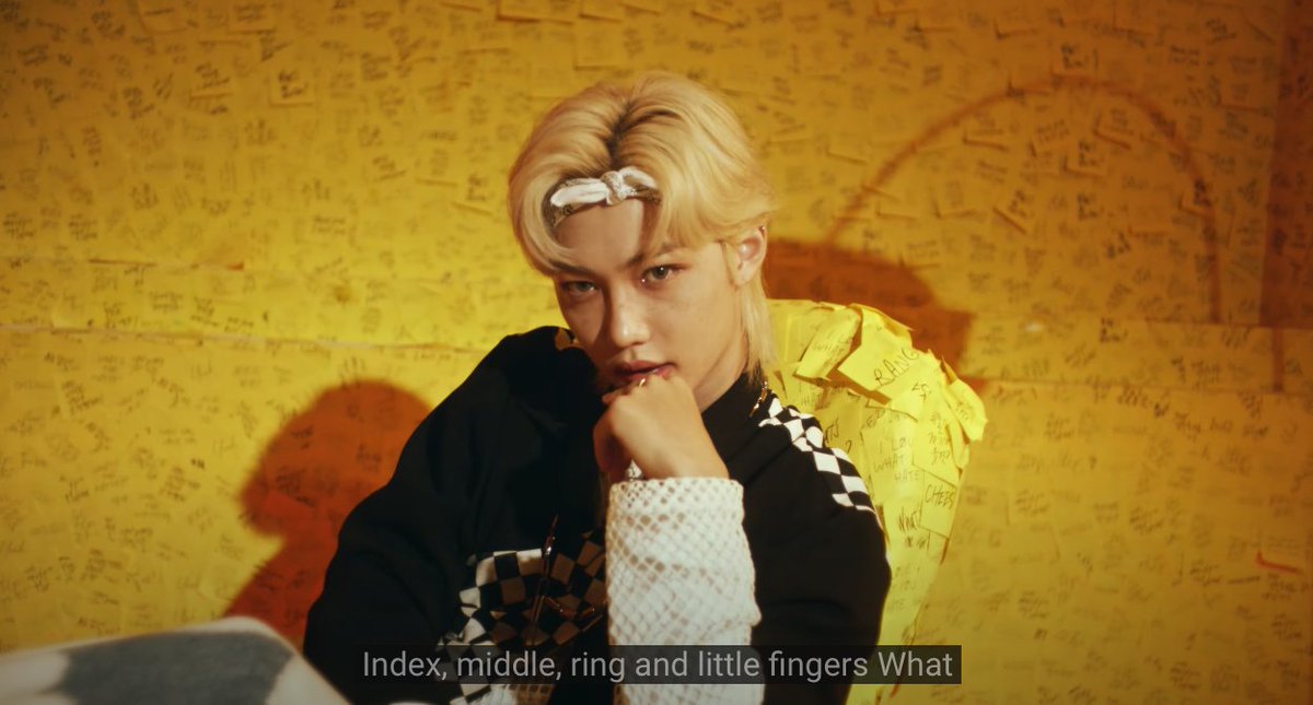 Stray kids cheese. стрей кид чиз. песня cheese stray. Deep end felix. Stray kids cheese обложка.