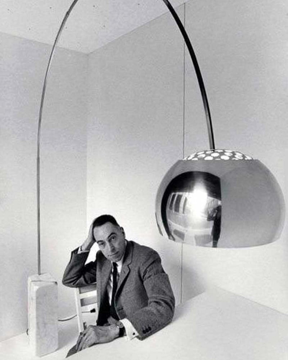 stillucestore's tweet photo. Arco è anche esposta nei migliori musei di design come il Moma di New York e pubblicata su innumerevoli testi di design.
https://t.co/lrRlo0Gy17
#StilluceStore #FlosLighting #FlosLight #FlosArco #AchilleCastiglioni #Moma https://t.co/ErPZQv9ZLL