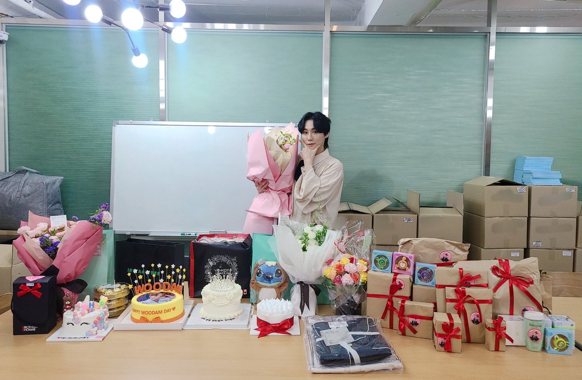 officialD1CE's tweet photo. [#박우담] 이렇게 또 많은 잊지 못할 마음을 주셔서 너무 고맙고 고마워요 제가 아직 많이 부족하지만 우리 됸리들 만큼은 반드시 행복하게 해줄게요! 사랑하고 애정하고 소중한 내 사랑들❤ 

#D1CE #디원스 #DAMPrince 👑
#해피우담데이 #HAPPYWOODAMDAY https://t.co/mTWNqIUODu