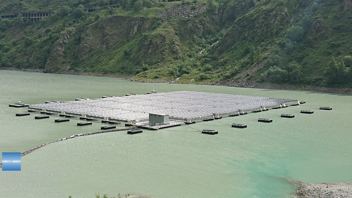 info_dmccgmbh's tweet photo. Great to see this very innovative project, a high-altitude #floatingsolar power plant located on the #LacDesToules reservoir in #Valais, #Switzerland, at an altitude of 1,800 metres above sea level. #renewableenergy #solarenergy #solarpower @RomandeEnergie #riskengineering https://t.co/P38k28XmiS