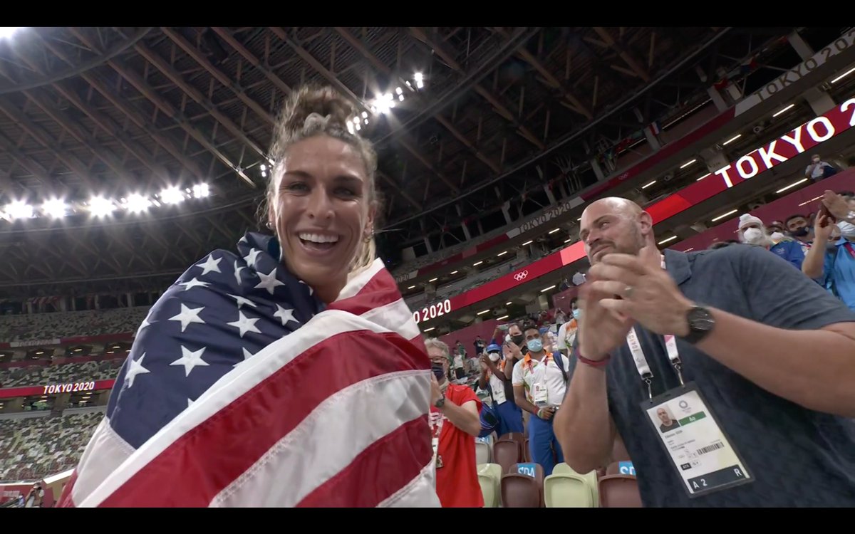 AND ITS GOLD FOR ALLMAN 🥇

<a href="/vallman123/">Valarie Allman</a> is your #Olympic Champion in the women's discus!! She throws 68.98m (226-3) on her first attempt and never looked back.

She brings home the first gold medal for #TeamUSA in track and field.

#Tokyo2020 #Athletics