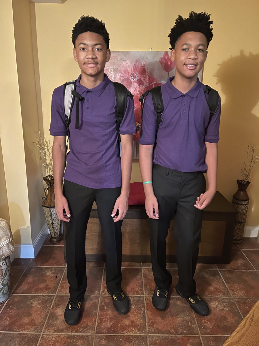 DrTechWorthey's tweet photo. My big kids’ #FirstDayofSchool without me in the building with them! New county, new schools; it’s tough, but I’m going to be alright 😩😆 #HappyFirstDayOfSchool Soleil -4th grader, Shaun -7th grader, & Sky- 8th grader!!!
#PrayersOfProtection #BackToSchool #BackToReality https://t.co/Gjcc0eJyhl