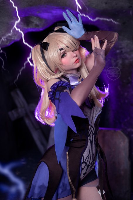 Twitterのコスプレ画像15