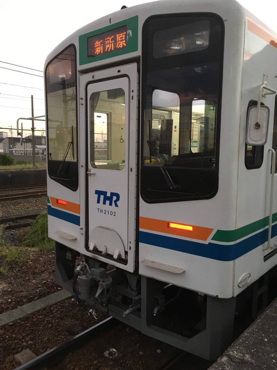 hayato31421's tweet photo. #天浜線
#TH2102
TH2102の原色時代の出てきた
直虎終わってキハ20なるまでの間の原色
この時は30周年がドアに残ってた
2102は個人的に好きだからよく撮ってた※今も撮ってる https://t.co/Vaa6kspUFC