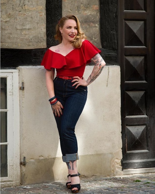 Lady K Loves on Twitter: "Miss Confetti in our Classic Jeans 😍 We love how  she's styled these for a classy pin up inspired look What's your favourite  way to style jeans?