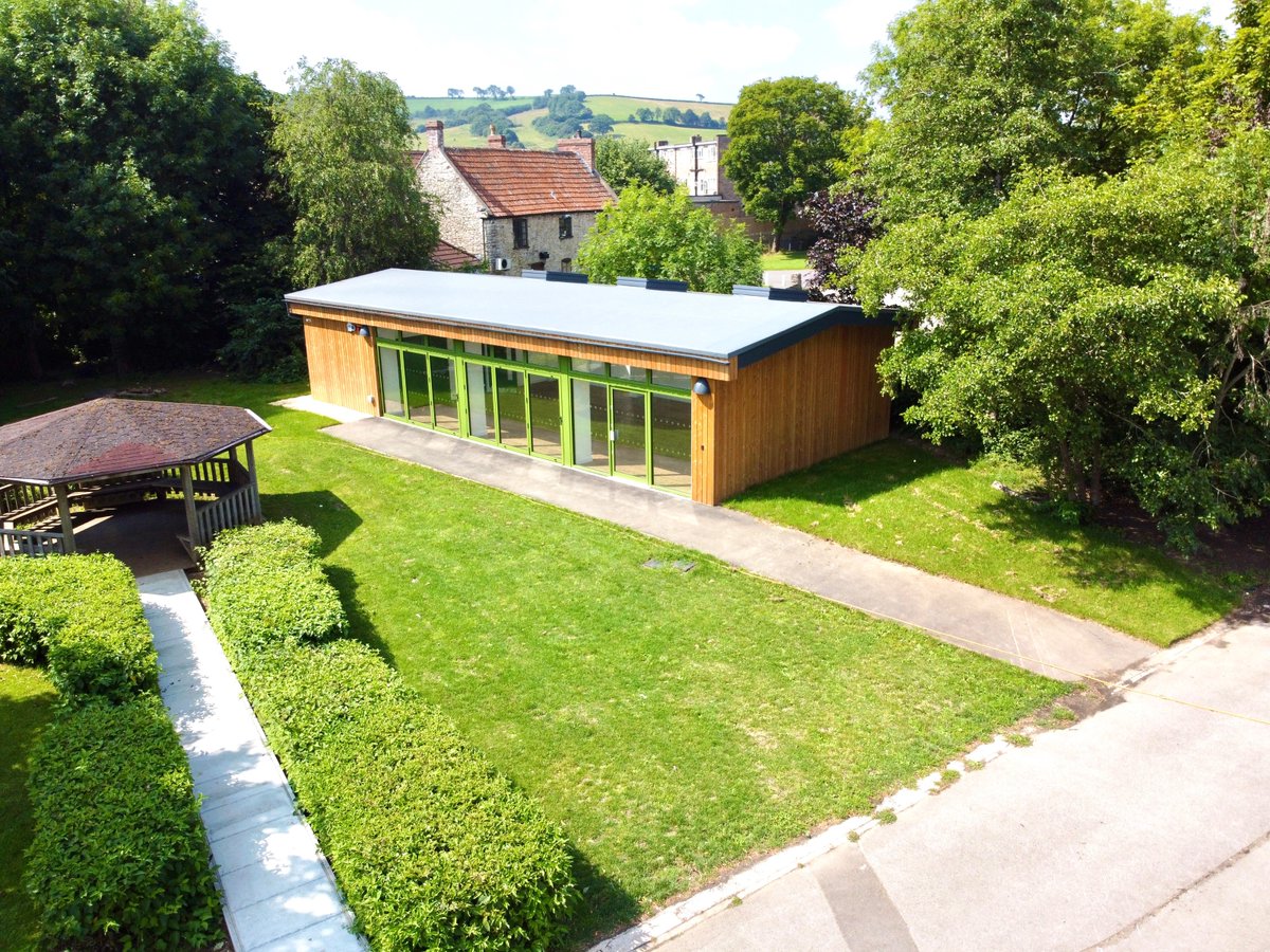 MyrahConstruct's tweet image. THE GARDEN ROOM
Bridge Farm Primary School

We just love this project, especially in the height of summer and you can see the instant benefits that this facility will have to the school and the local community. 

#myrah #projectmanagement #bristol