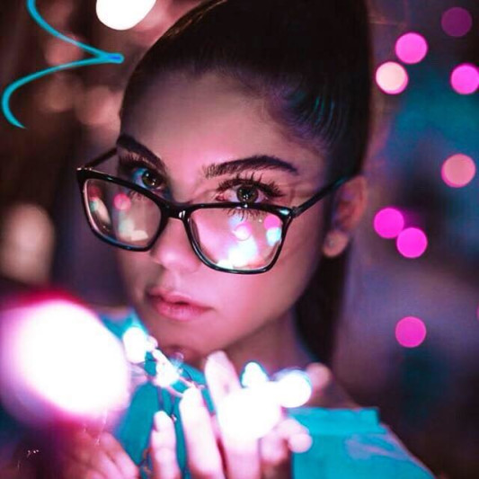 NEW RELEASE ALERT 👀

“Just Be Honest” with Veronica Bravo comes out in 2 DAYS! I’m extremely excited to be a part of the Subsidia Dawn Vol 4 collection! Thank you so much to Excision and his team for including this one, it really means a lot! Link in my bio! 💜