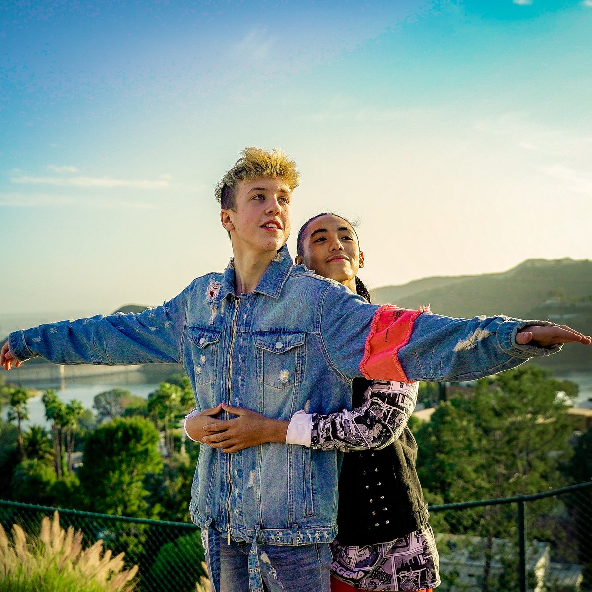 We are so lucky to get to work together everyday 💖 #NationalFriendshipDay