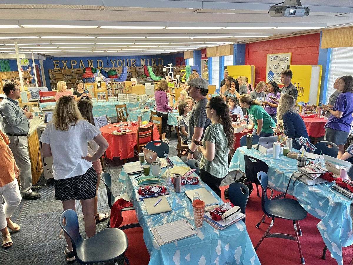 Welcome back staff! Excited to kick off a new school with the best staff in Knox County! <a href="/JamieCantrill/">Jamie Cantrill</a> <a href="/CADowell1/">Christy Dowell</a>