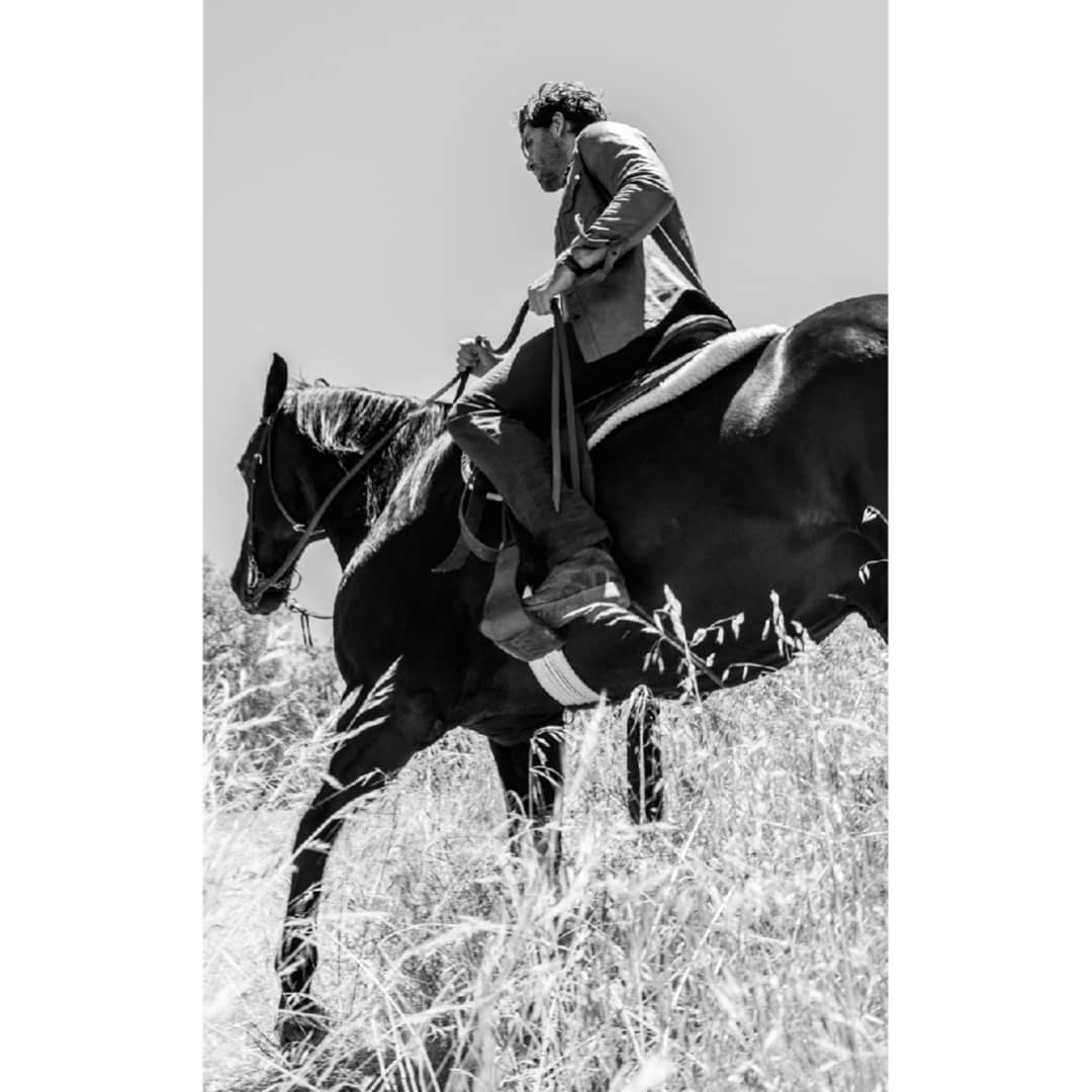 WebofEdgar's tweet photo. A good #ManCrushMonday to all you, We Hope this bit of @edgarramirez25 brightens your day and kickstarts your week. ๐ #MCM
Photographed for #ianmorrison ๐
Styling by #danimichelle ๐ย
Grooming by @BarbaraMakeup
for @FlauntMagazine 2016
#edgarramirez #MCM #monday https://t.co/tVPVFYiW2E