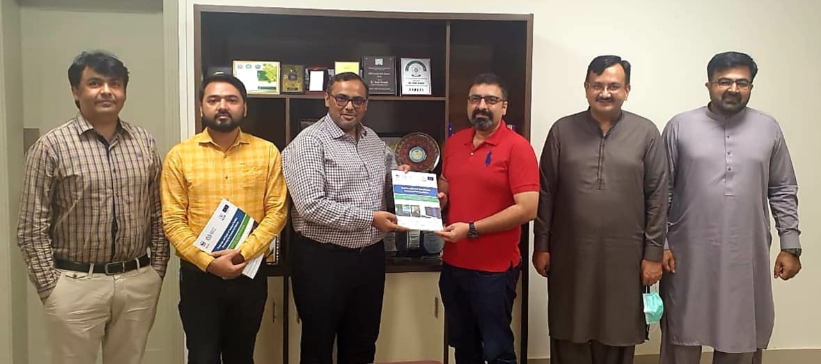 KnowTex's tweet image. A team of US Denim (Mr. Moeen Akram, Director Marketing and Mr.Intizar Ali, Senior Manager Buisness Development) visited NTU today (02-08-2021) to discuss the opportunities of collaborative research.