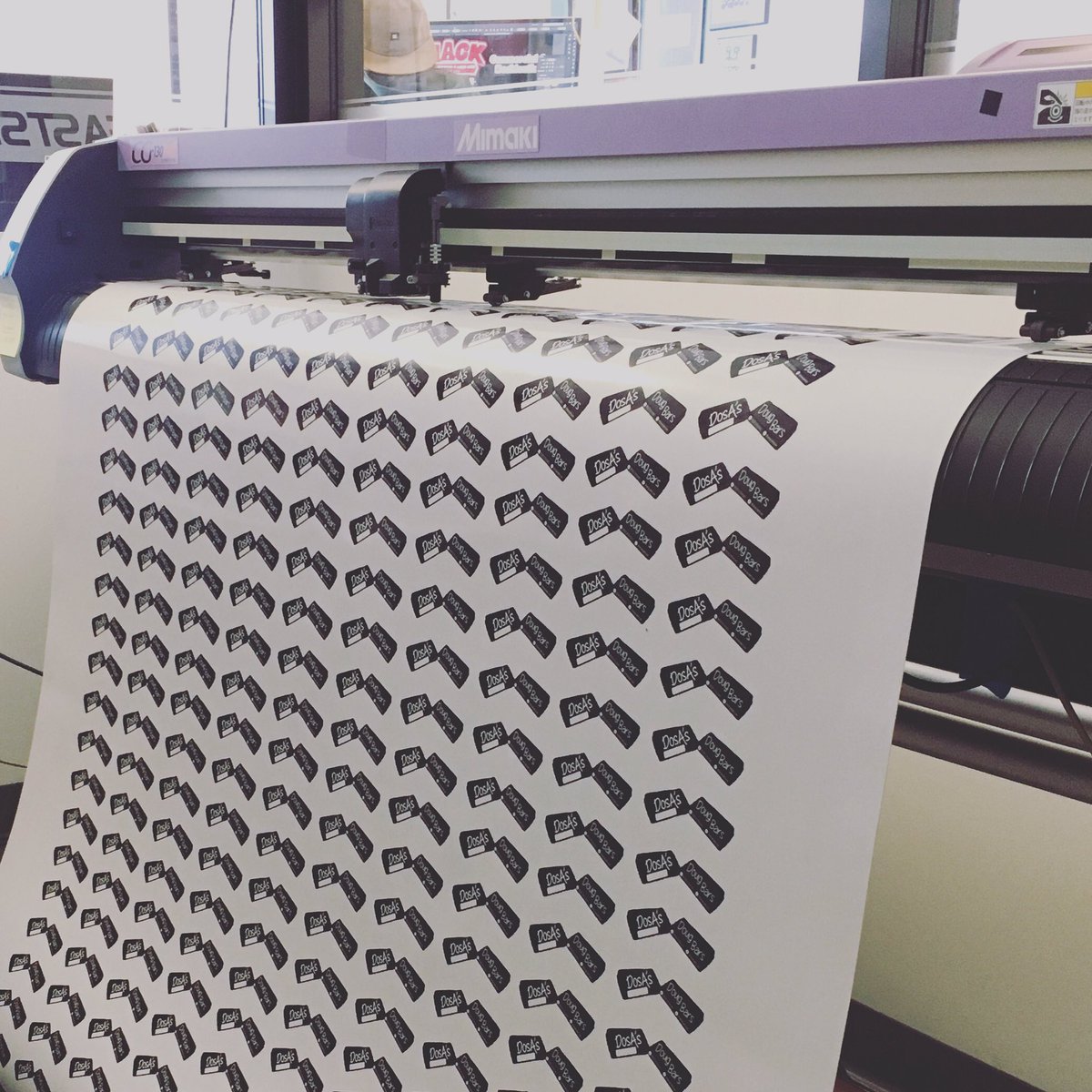 fastsigns207's tweet image. Plotting Dosa’s Cupcakes Doug Bar stickers! Coming in hot with deliciousness. #fastsignsdidit #fastsigns207 #plotting #stickers #bakerytreats