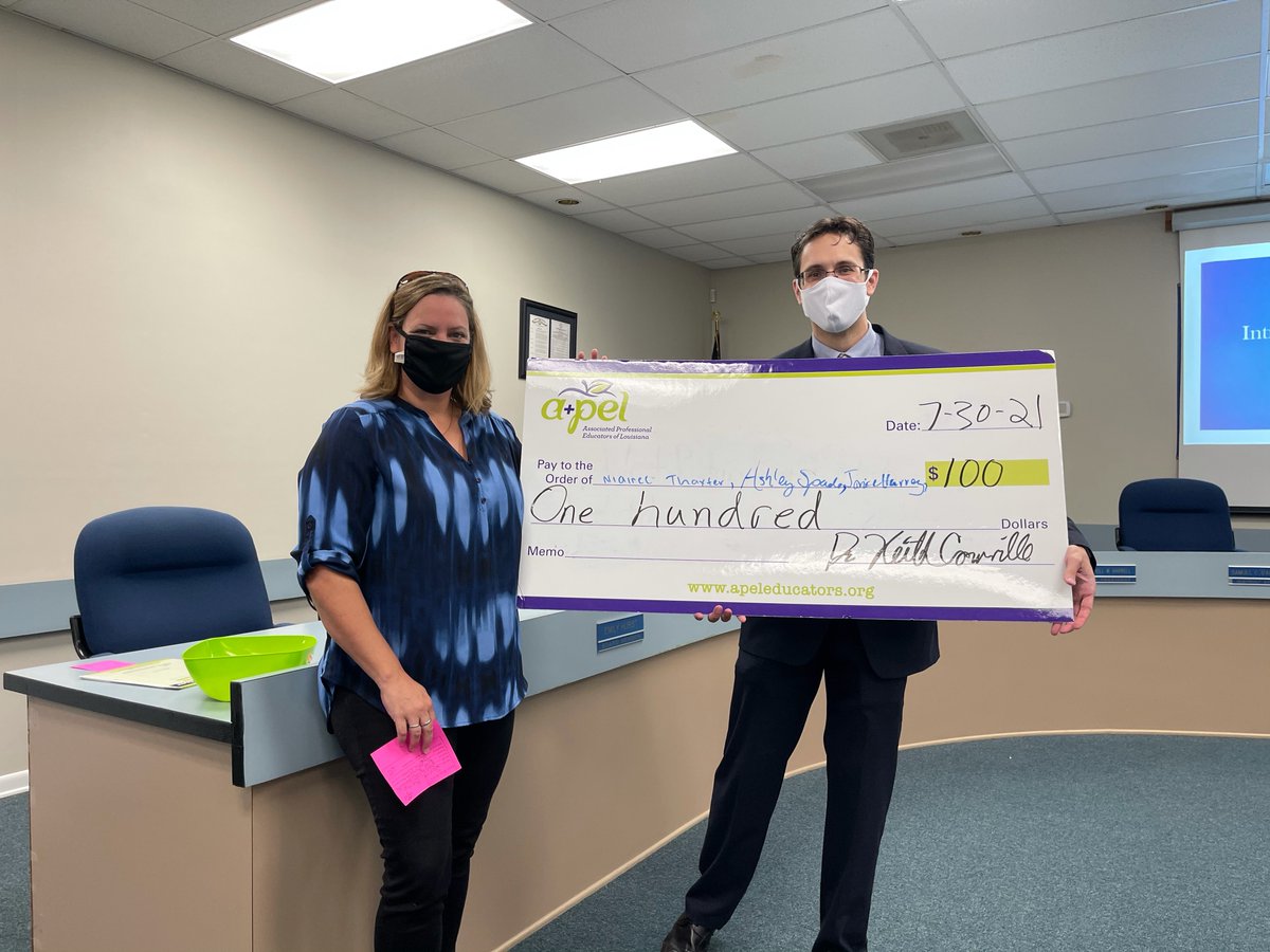 goAPEL's tweet image. Last week, the A+PEL team was #acrossLouisiana supporting teachers and educators getting ready for the 21-22 school year! Here we are in East Feliciana Parish giving away $300 to new teachers! We'll continue to meet educators where they are- and where we can best serve them!