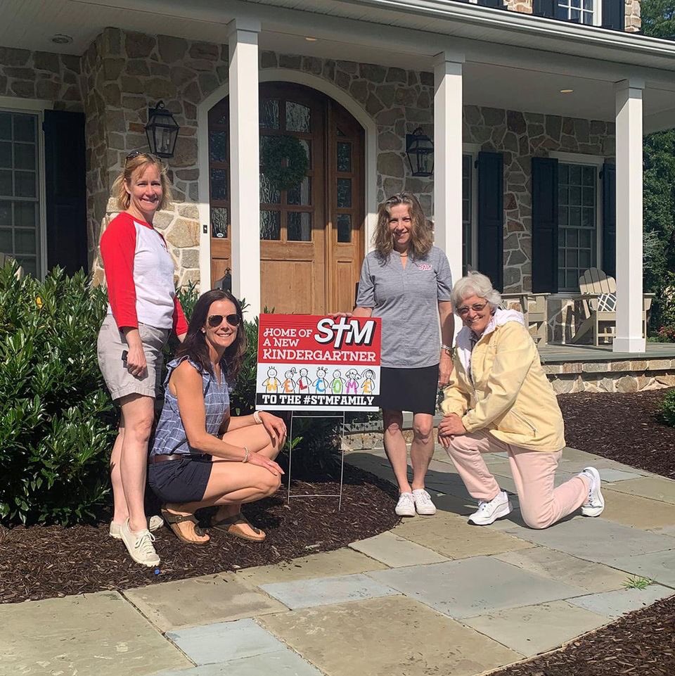stmschoolatown's tweet image. #STMspirit Our Kindergarten team is busy welcoming their new students with lawns signs! Congratulations to the STM School Kindergarten class for the 2021-2022 school year - our Class of 2030! Welcome to the #STMfamily! #theSTMdifference #STMexcellence 🖤❤️