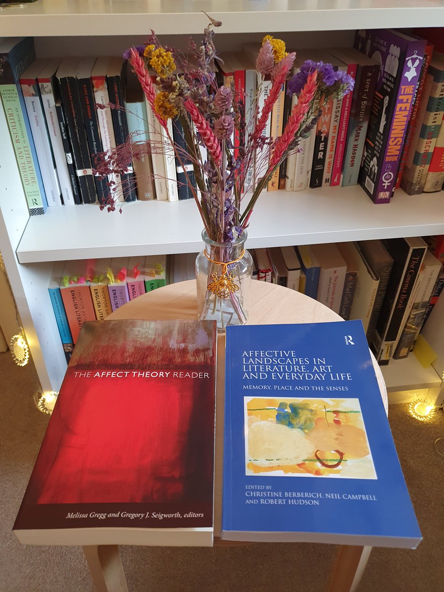 Very excited about the arrival of these books! I am very ready to read them 🌻