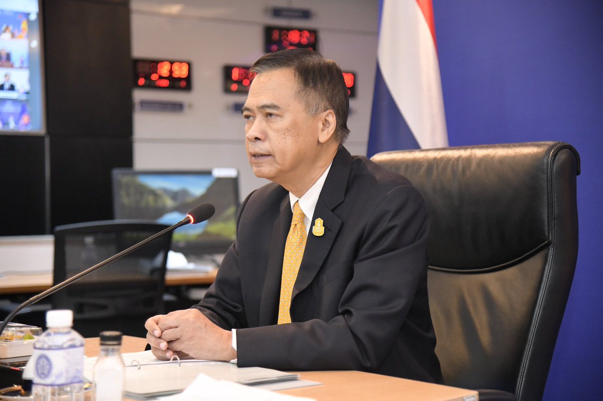 MFAThai's tweet photo. Vice FM Vijavat attended interface mtg btw ASEAN FMs &amp; ASEAN Intergovernmental Commission on #HumanRights #AICHR , supporting AICHR on mainstreaming human rights across 3 ASEAN pillars, engagement with external partners &amp;TOR review for better human rights promotion &amp; protection. https://t.co/MQEcLfaNB2
