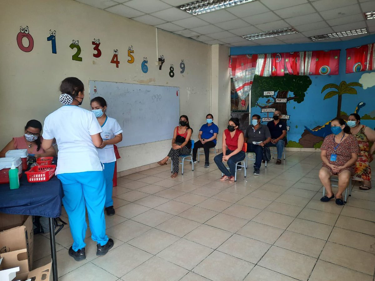 Salud_Guayas's tweet photo. #PlanVacunación9100 | En los Centros de Vacunación #Progreso, #Posorja, #SarahFlor y #ManuelCórdova, se continúa inmunizando con la #VacunaCOVID19.
#JuntosLoLogramos https://t.co/JtENqJyTQJ
