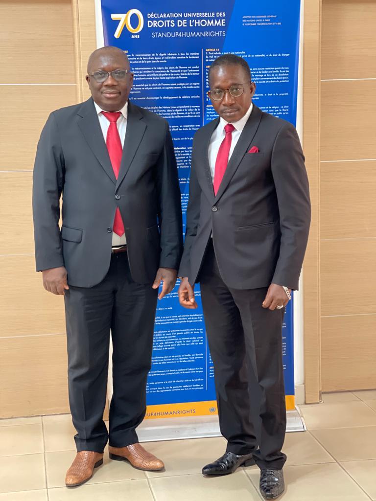 | AU SERVICE DU DÉPARTEMENT |
Une année d’action, au service de la justice, et dédiée à la mise en œuvre des missions du Ministère. Pour en savoir plus sur l'organigramme et le fonctionnement du Ministère de la Justice  ➡️ VISITEZ NOTRE SITE WEB ➡️ justiceguinee.gov.gn