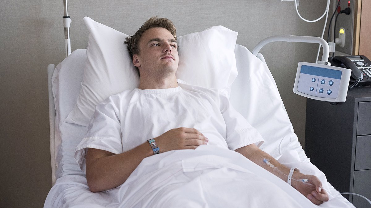 TheOnion's tweet photo. Overrun Chicago Hospital Giving Priority To Lollapalooza’s VIP Ticket Holders https://t.co/luMUNbHpqB https://t.co/BhrenHJ2Ci