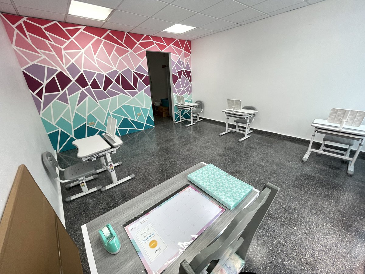 itxamusic's tweet image. Luego de tanto esfuerzo, estrés y lágrimas caídas hoy les presento lo que una vez comenzó como una idea: “Ohana Learning”, mi primer negocio de estudios supervisados para niños y niñas de Kinder a Tercer grado💓 

Agradecería un retweet para poder llegar a más personas🙏🏽¡GRACIAS!