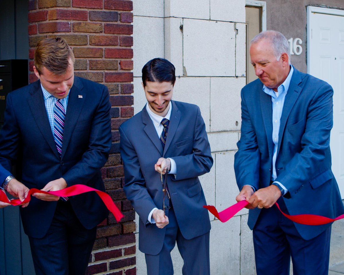 Today, Mayor Horrigan helped cut the ribbon for <a href="/scolnicklaw/">Law Office of Marc Scolnick</a>. They utilized assistance from <a href="/GSAkron/">Great Streets Akron</a> to open their new offices. 

Welcome to Kenmore Boulevard!