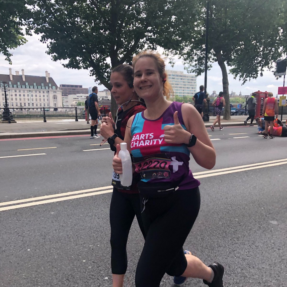 Barts_Charity's tweet photo. Huge congratulations to all our amazing runners at @LLHalf this weekend - absolutely smashing performance and fundraising to match 🏅🌟🏃

We are so excited to be back at events cheering you on! Plus, we'll take any opportunity to get decked out in some fab @sewsolidcrew scrubs🌈 https://t.co/LdT8nu0kB5