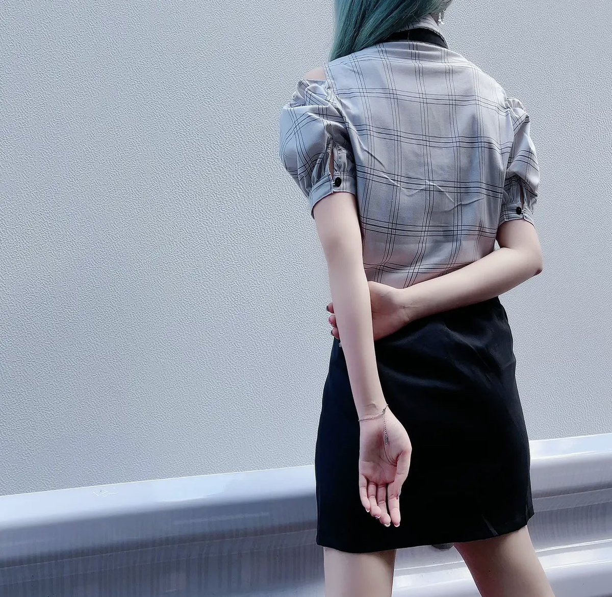 NieR_tokyo's tweet photo. 🎁本日〆切プレゼント企画🎁

リボン付きOFF-SHOULDER
【GRAY CHECKERED】

🎁3名様にプレゼント🎁

◼応募方法
フォロー(@NieR_tokyo) &amp; RT
◼締切〆  本日24時

※鍵垢の方も対象内です。
是非ご参加ください🙇‍♂️🙇‍♀️ https://t.co/C9rM54O15y